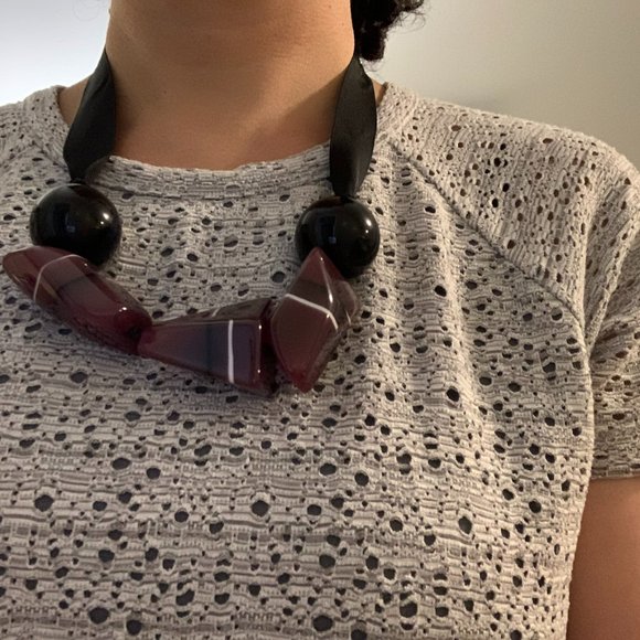 Mango Bow Necklace - Picture 4 of 5